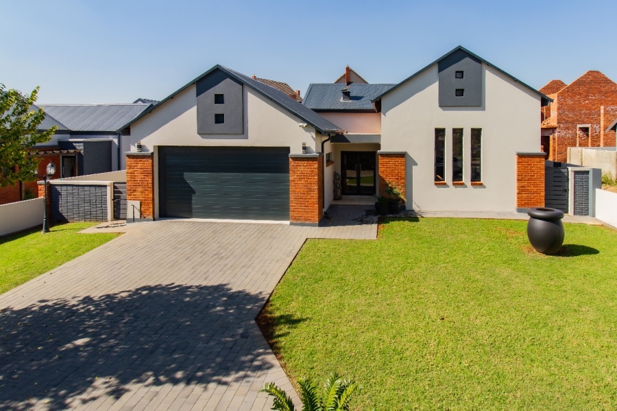 3 Bedroom Property for Sale in Landsmeer Residential Estate North West